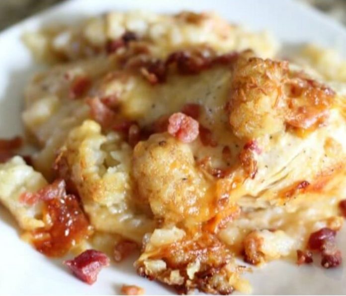 Crock Pot Cheesy Chicken Bacon And Tater Tot Bake Skinny Healthy Food 4679